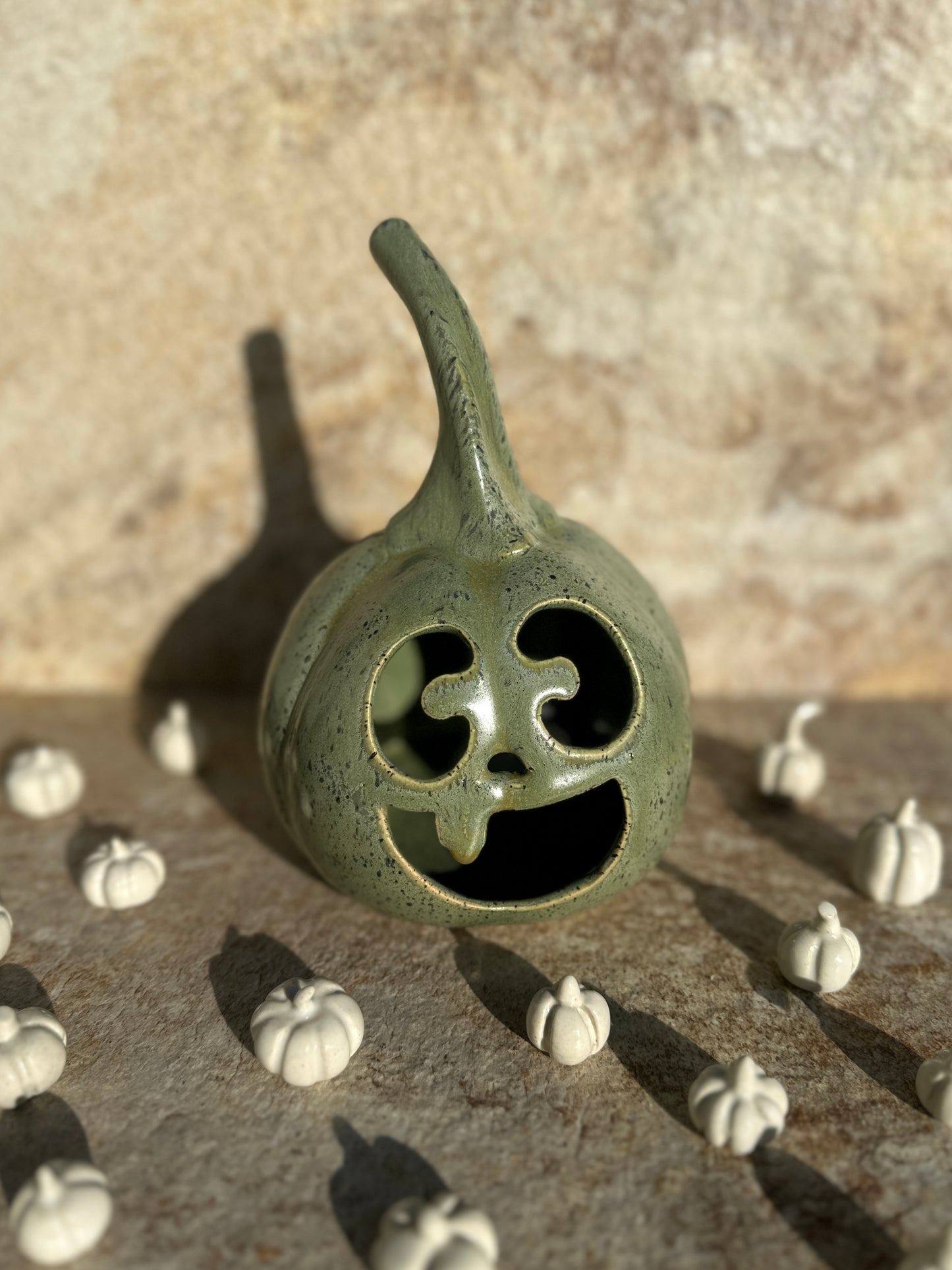 Jack-O-Lantern - Satin Green Speckle