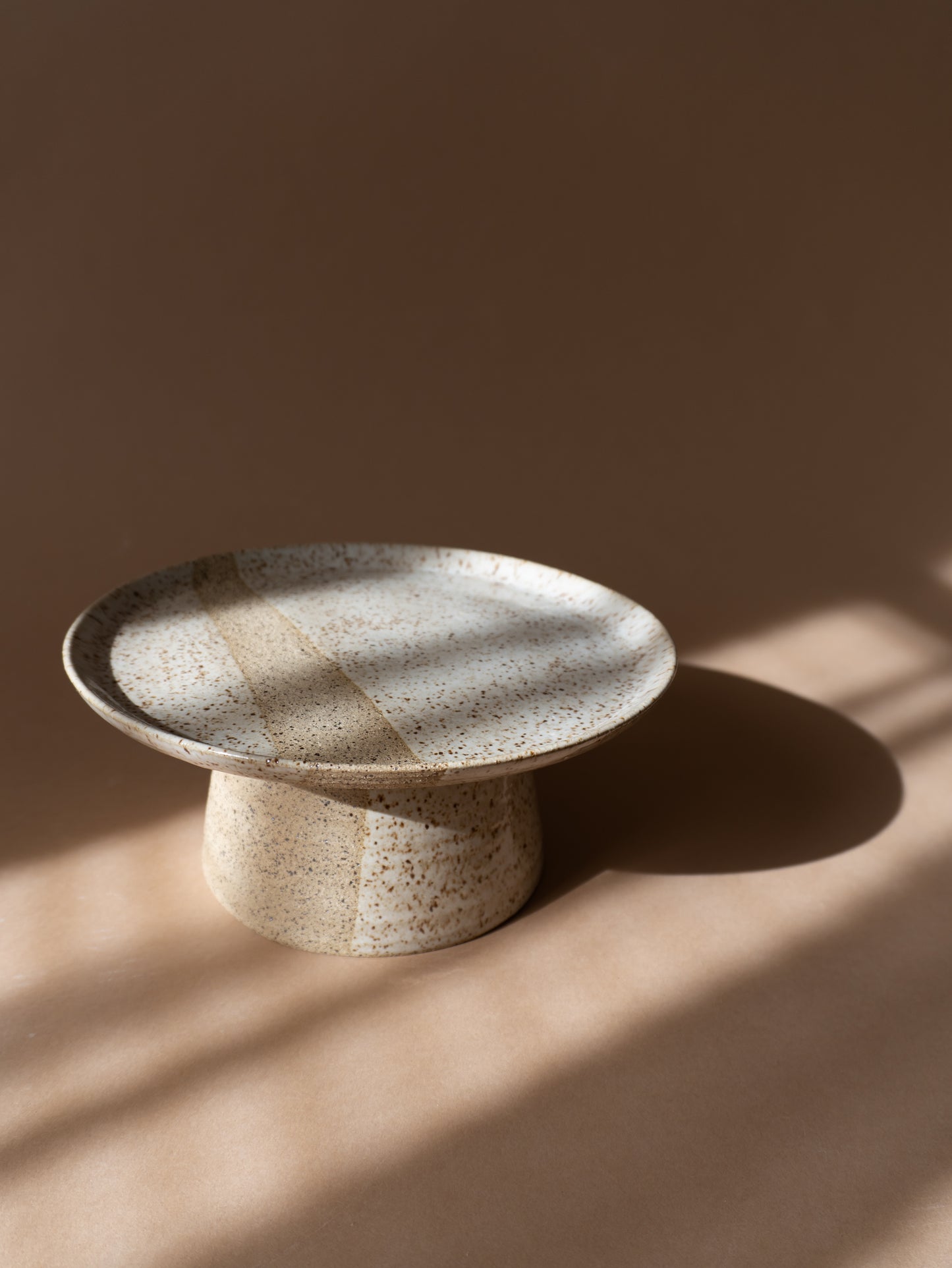 Pedestal Dish
