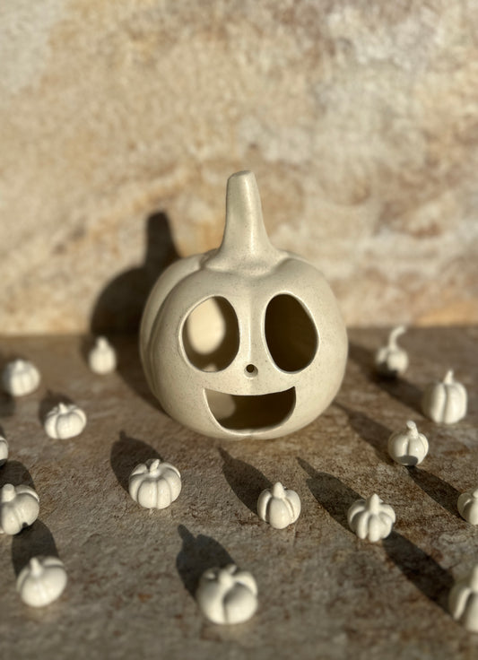 Jack-O-Lantern - Satin Cream